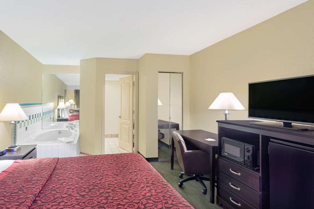 Days Inn & Suites By Wyndham Columbia Airport West Columbia Cameră foto